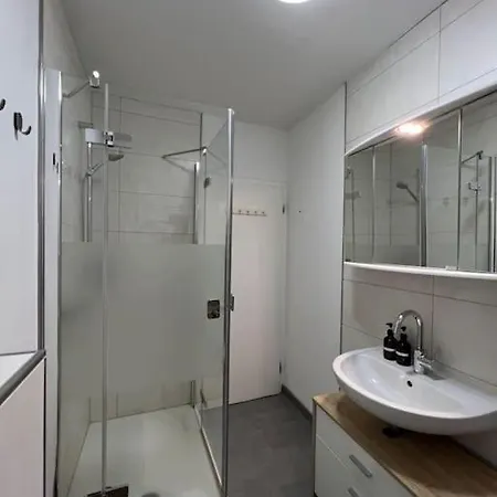 *dlc: Exklusives Clubapartment Mit Privatparkplatz * Bad Pyrmont