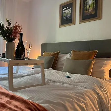 *dlc: Exklusives Clubapartment Mit Privatparkplatz Apartment *