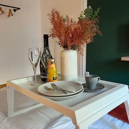 *dlc: Exklusives Clubapartment Mit Privatparkplatz Apartment *